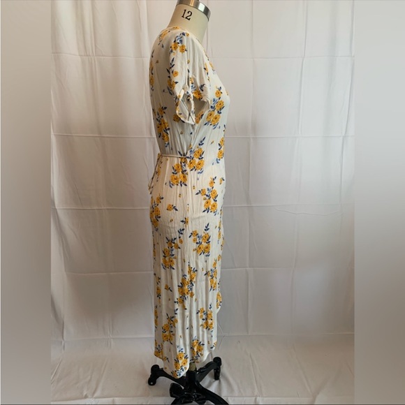 Vintage Crinkled Fabric Floral Patterned Wrap Dress size 14 fits like a 12 EUC - Picture 2 of 10